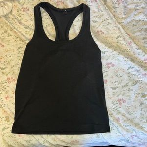 Black Lululemon Swiftly Tech Race Length Tank